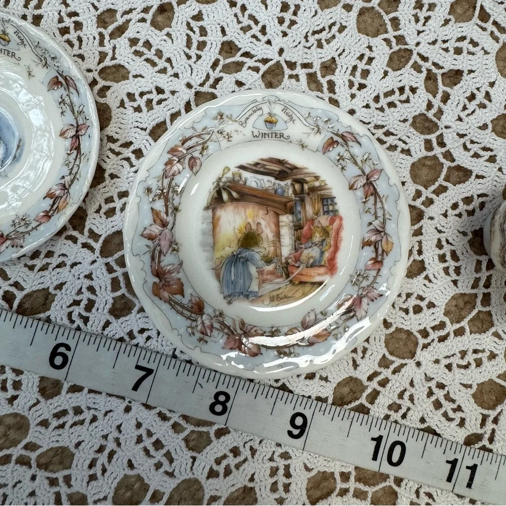 Royal Doulton BRAMBLY HEDGE jill barklem Miniature TEA SET Winter Four Seasons